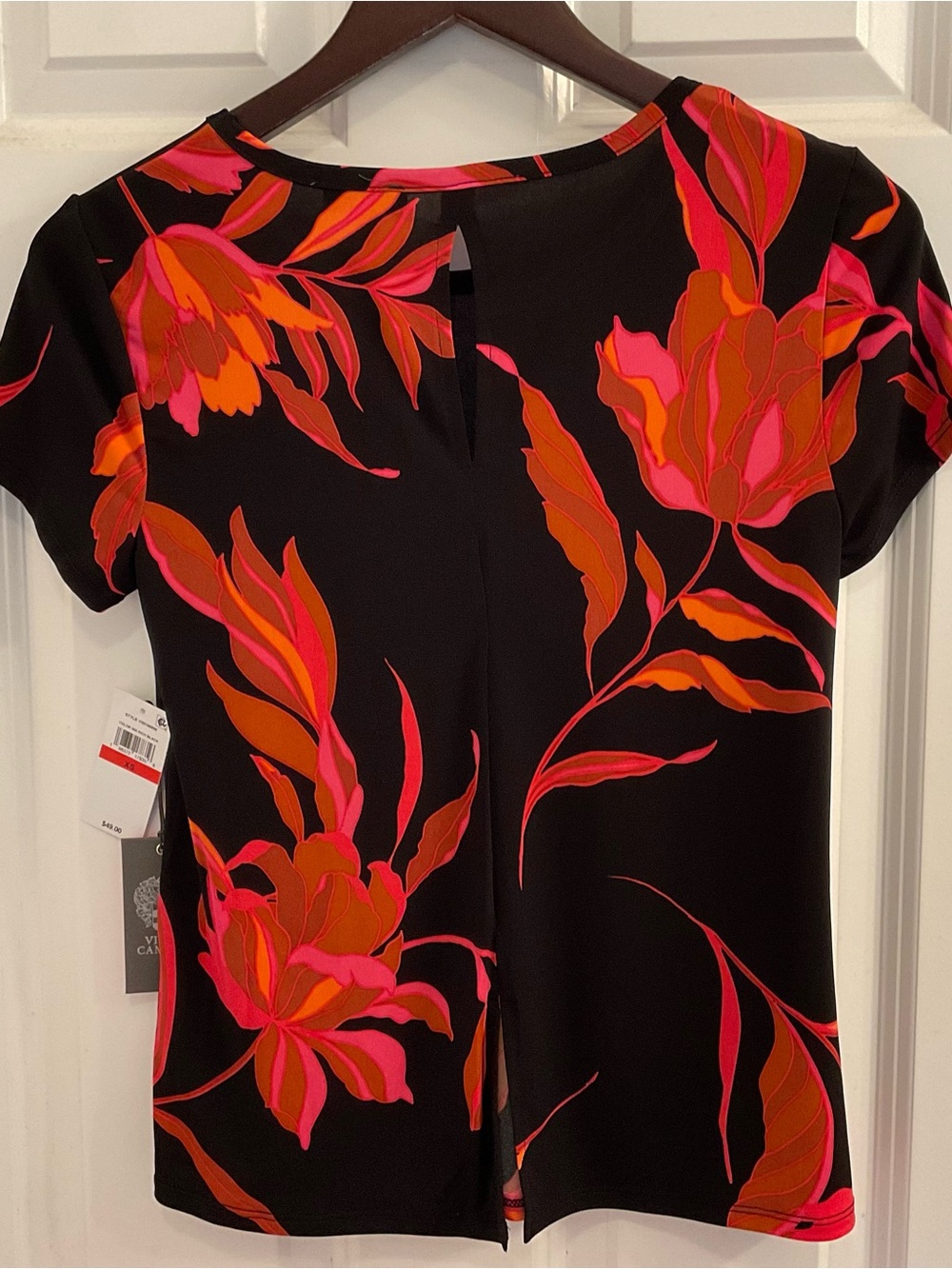 Vince Camuto Floral Short Sleeve Top - NWT - Size XS - Picture 8 of 10